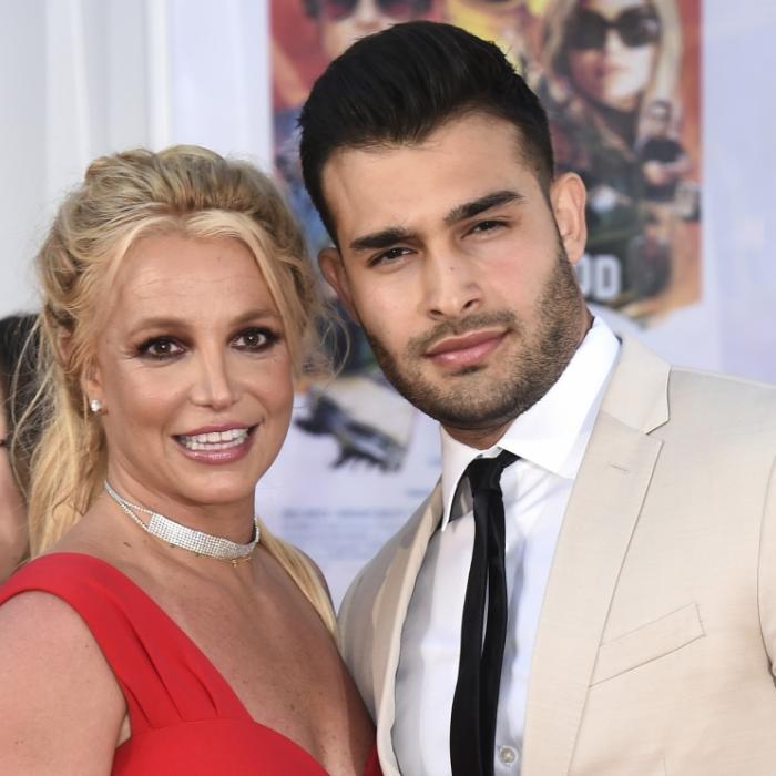Sam Asghari äußert sich zur Scheidung! Hat die Sängerin ihren Ehemann geschlagen?