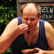 Würg! Markus Majowski schlemmt sich durchs Ekel-Büffet, um Sterne zu gewinnen.