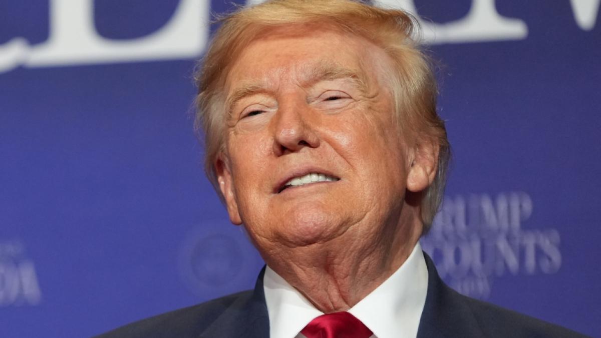 Nach einem Geheimtreffen ignorierte Donald Trump angeblich s&auml;mtliche Warnungen. (Foto)