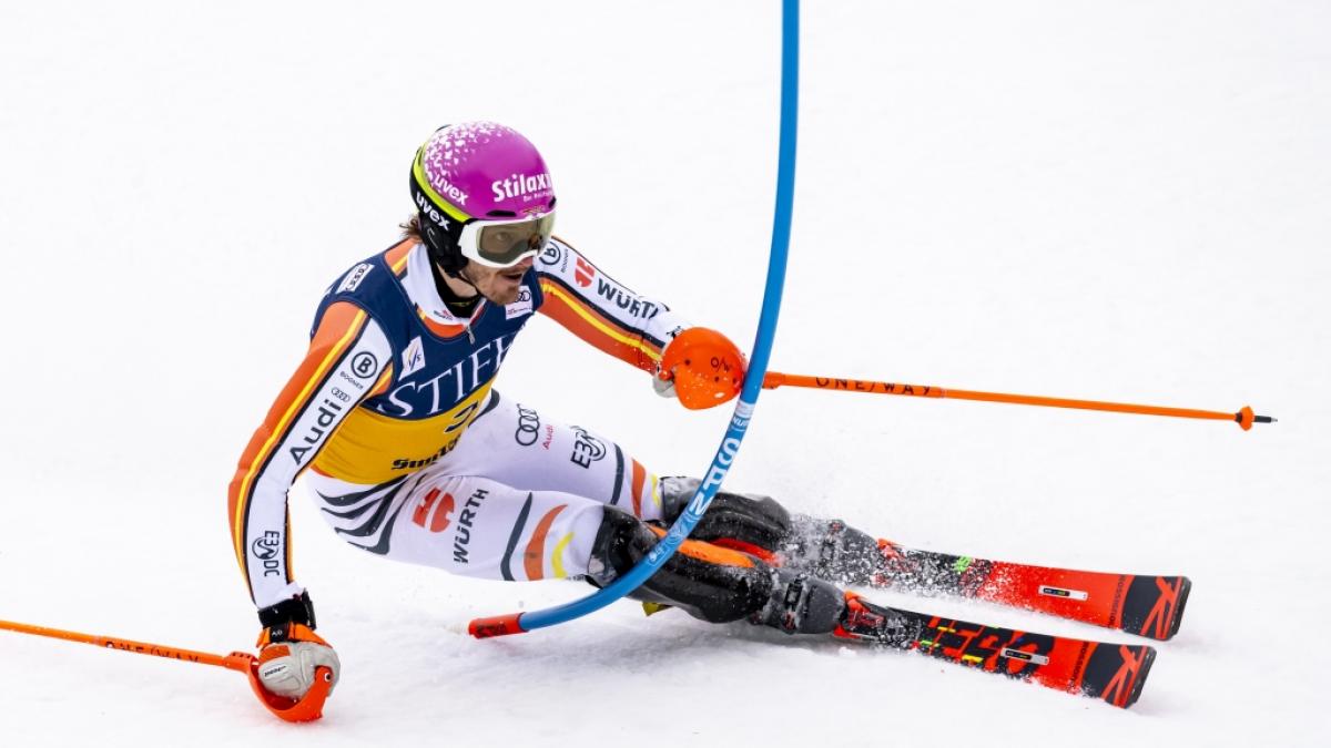 Der deutsche Slalom-Spezialist Linus Stra&szlig;er erlebte beim Weltcup-Finale in Sun Valley eine Schrecksekunde. (Foto)