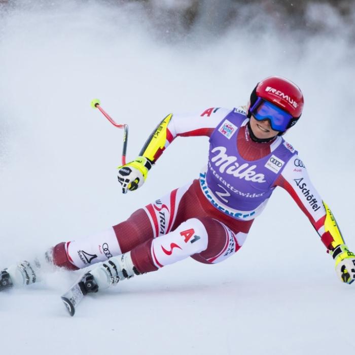 Schwedin Sara Hector gewinnt Riesenslalom am Kronplatz