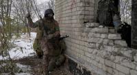 Dass ukrainische Soldaten (hier auf einem Übungsplatz in Charkiw) in ihrem eigenen Land von Nato-Bodentruppen unterstützt werden sollen, hält ein Militärexperte für eine gefährliche Idee.