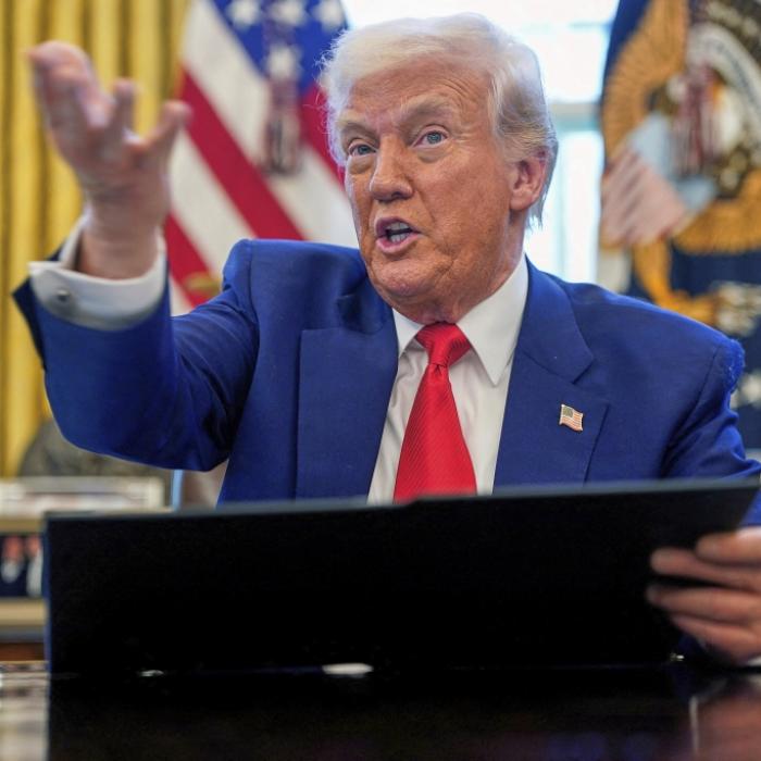 Kampfbomber stehen bereit - Bricht der US-Präsident einen Krieg vom Zaun?