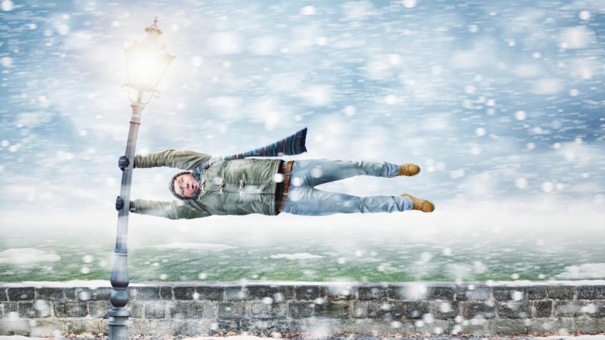 Das abziehende Orkantief Hendrik saugt maritime Polarluft nach Deutschland. (Foto)