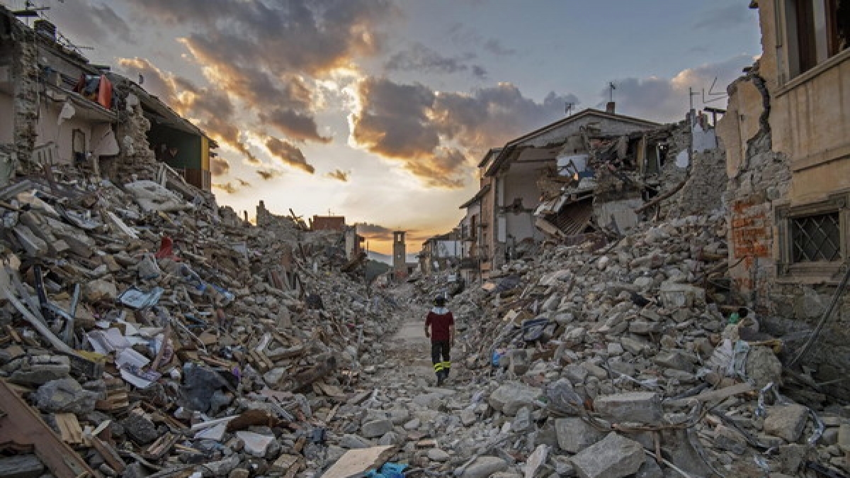 Der kleine Ort Amatrice war von dem schweren Erdbeben in Mittelitalien besonders schwer betroffen. (Foto)