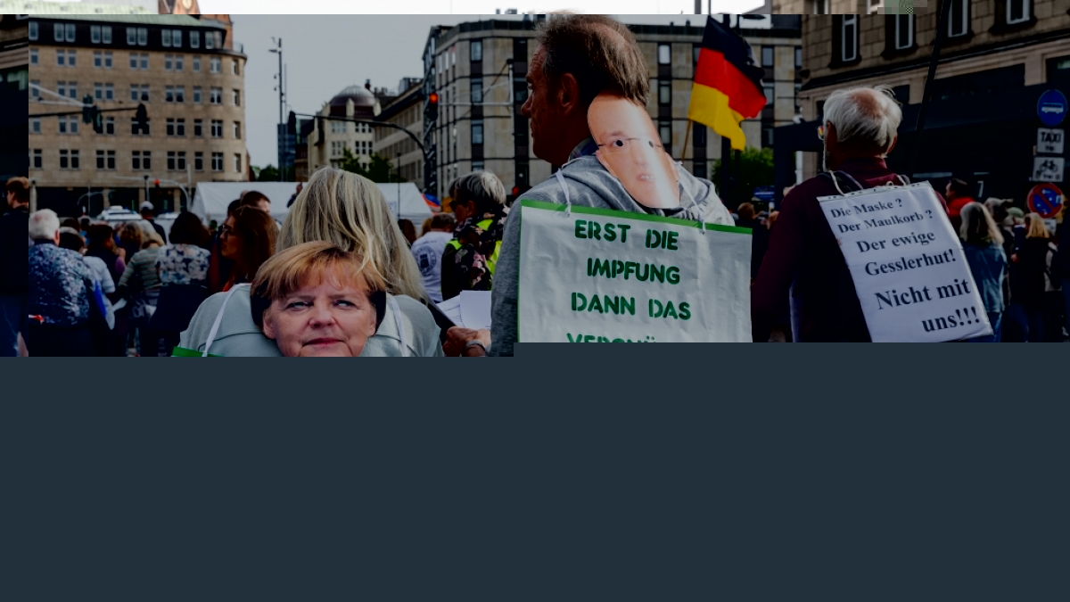 In Berlin demonstrieren "Querdenker" und Corona-Leugner wieder gegen die Eind&auml;mmung der Pandemie. Einige Aussagen erschreckten die Twitter-Community. Der Hashtag "#Covidiot" trendete.&nbsp; (Foto)