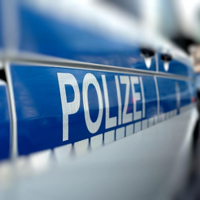 Paar lebte in Trennung! Mann erschießt Ex-Frau auf offener Straße und stellt sich