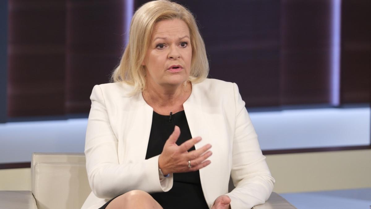 Bundesinnenministerin Nancy Faeser (SPD) lehnte in der ARD-Sendung "Anne Will" den Vorschlag einer j&auml;hrlichen Obergrenze f&uuml;r Gefl&uuml;chtete in Deutschland von CSU-Chef S&ouml;der ab. (Foto)