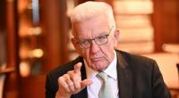 Winfried Kretschmann lästerte in Stuttgart über Bundeskanzler Olaf Scholz.