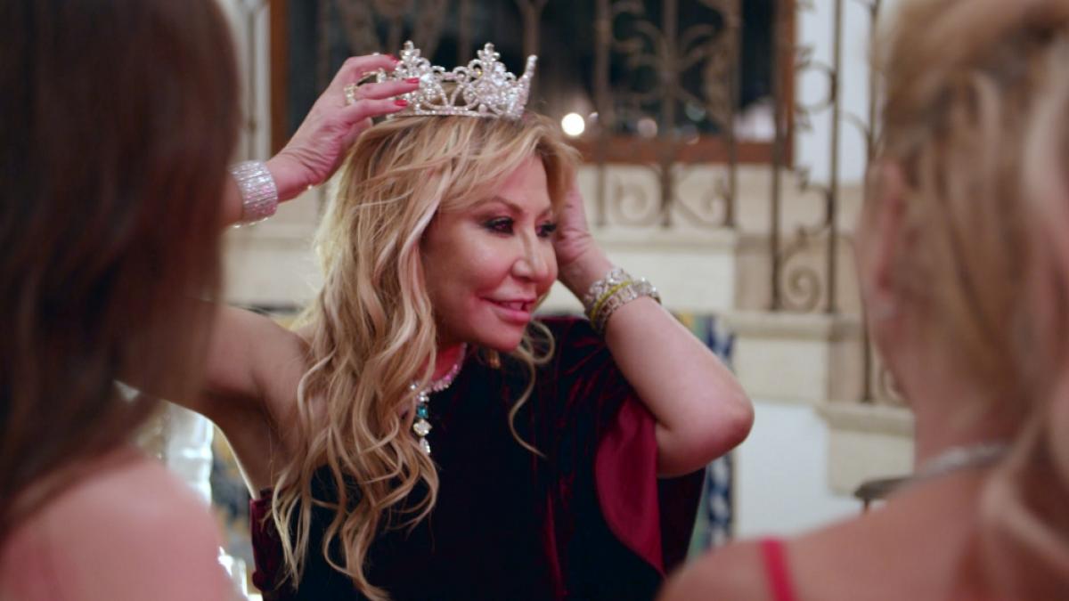 "Empire Bling"-Fans trauern um Netflix-Liebling Anna Shay. (Foto)