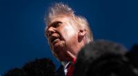 Donald Trump hatte einmal mehr mit seiner Haarpracht zu kämpfen.