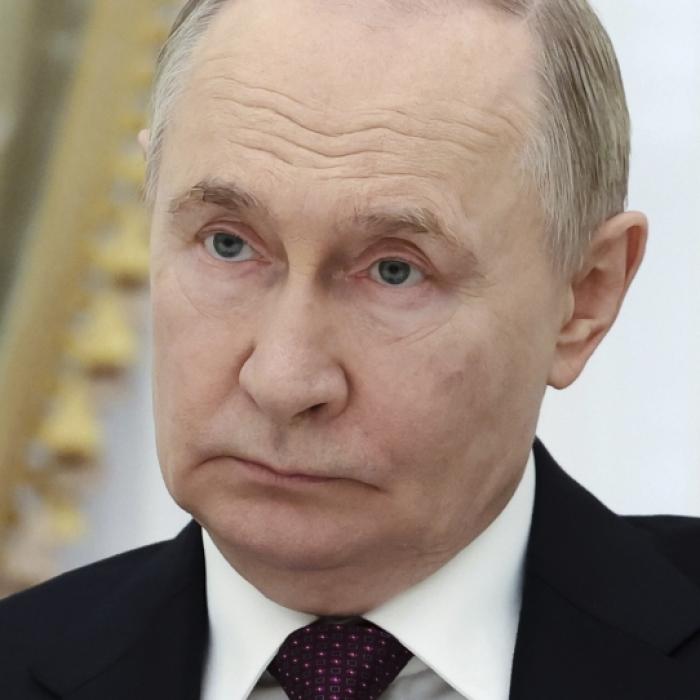 Kremlchef droht Verhaftung - Putin kann Flieger nicht betreten