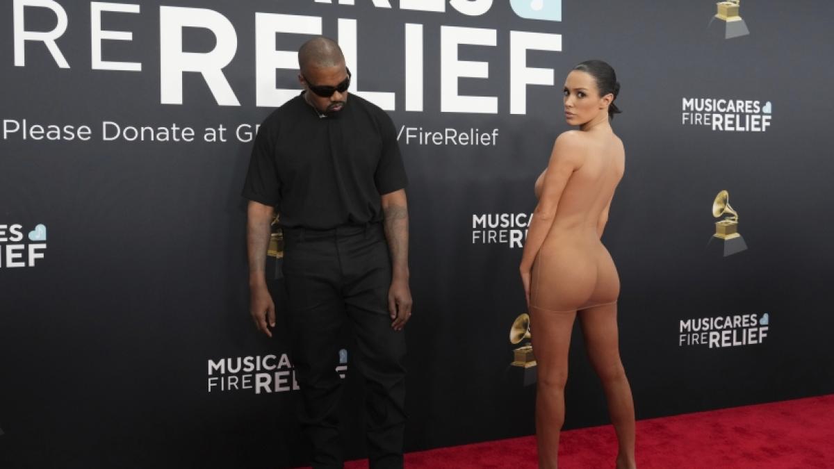 Mit diesem Look sorgte Bianca Censori bei den Grammys f&uuml;r Aufsehen. (Foto)