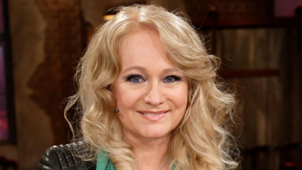 Die Nachrichten des Tages auf news.de:&nbsp;Nicole offenbart Krebs-Schock: Schlager-S&auml;ngerin leidet an Brustkrebs (Foto)