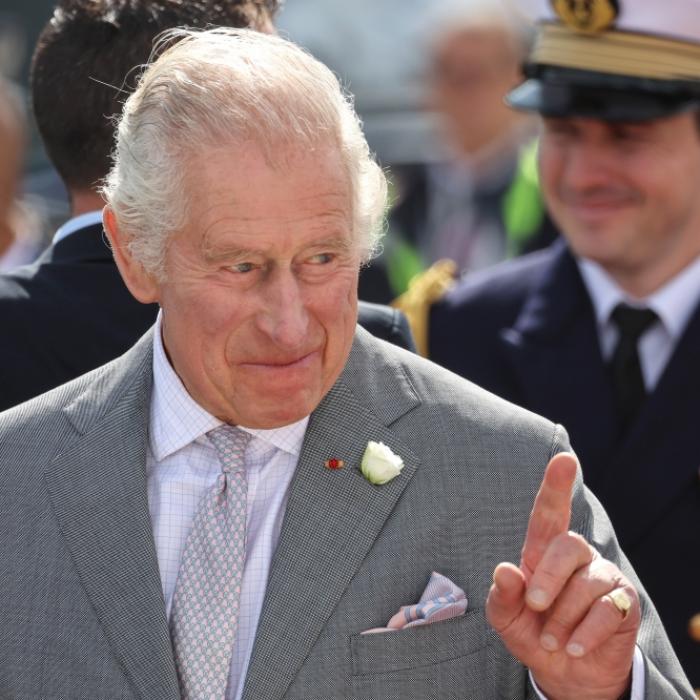 Briten-Monarch ein Heuchler? Diese Aktion wirft Fragen auf