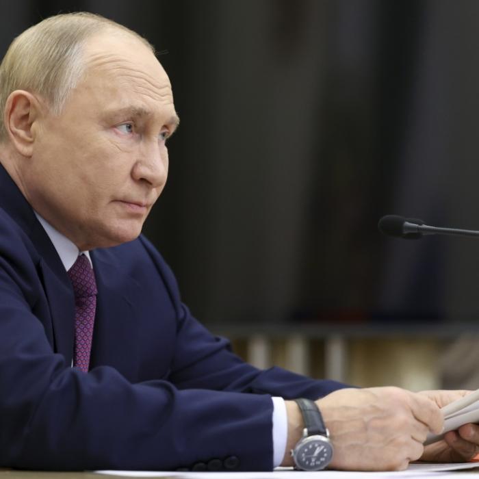 Mega-Explosion zerstört Putins Nordkorea-Waffen