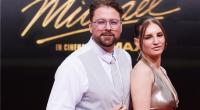 Schauspieler Felix von Jascheroff steigt aus GZSZ aus - wie seine Figur John Bachmann aus der Serie ausscheidet, ist noch unklar.