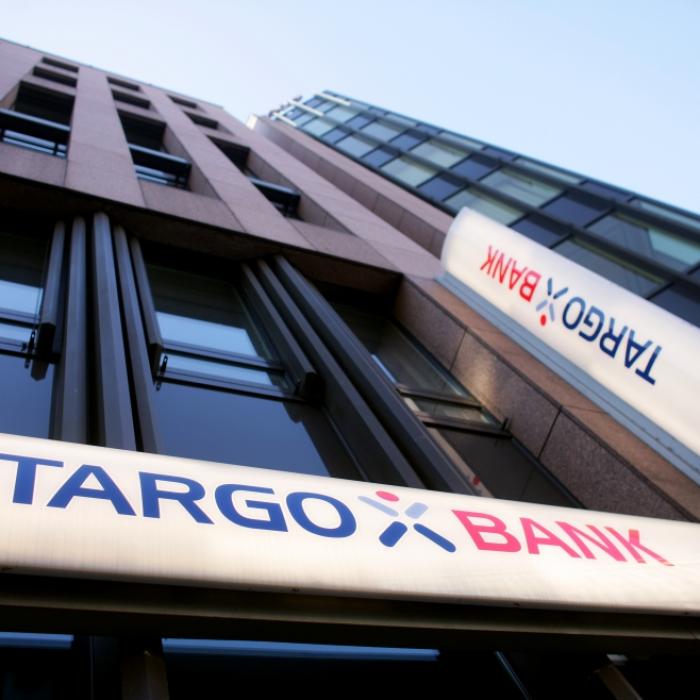 Laut der Verbraucherzentrale drohen die Absender im Namen der Targo Bank mit einer vermeintlichen Kontosperrung.