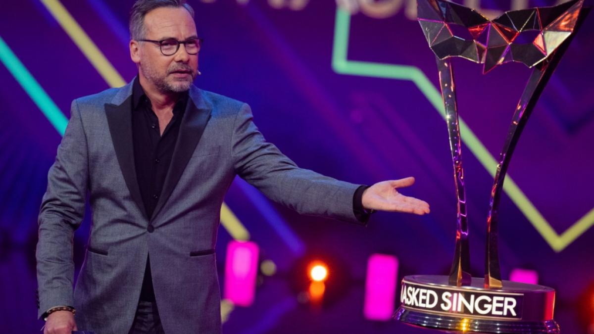 Matthias Opdenh&ouml;vel f&uuml;hrt auch im Herbst und Winter 2023 als Moderator durch die inzwischen neunte Staffel von "The Masked Singer". (Foto)