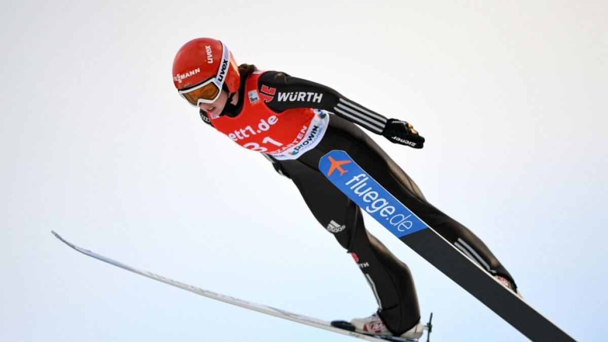 Vom 23. bis 24. Oktober 2021 wird im th&uuml;ringischen Oberhof die Deutsche Meisterschaft im Skispringen ausgetragen. Alle Infos hier. (Foto)