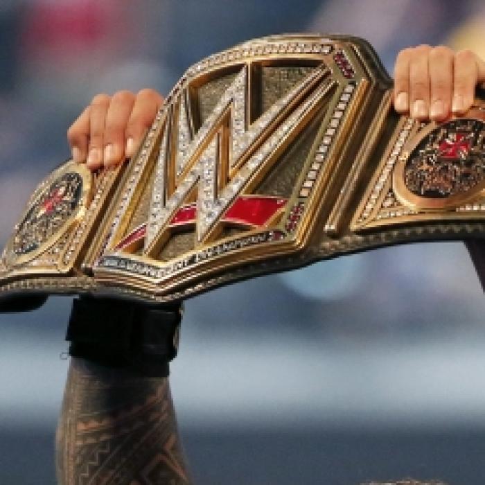 War Games mit Roman Reigns - CM Punk ist Teil der Bloodline