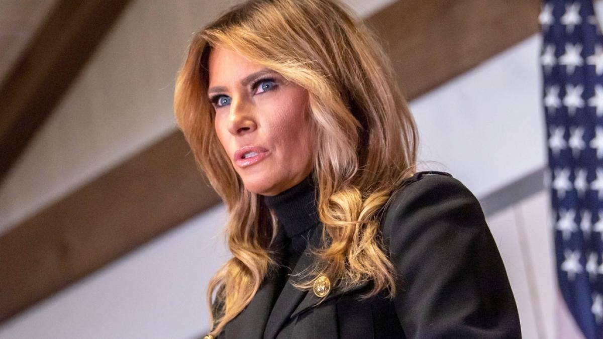 Melania Trump zeigte sich mit ihrem Sohn Barron in New York. (Foto)