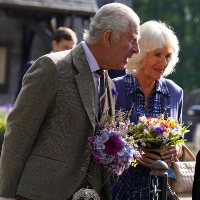 Er soll abdanken! Charles stinkt gegen Prinzessin Kate und Prinz William ab