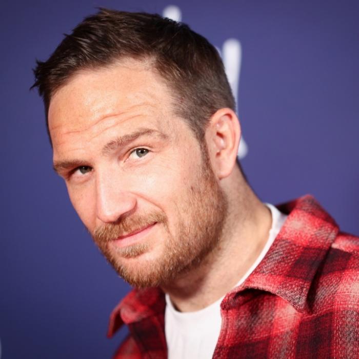 HIER ist der Schauspieler im Fernsehen zu sehen
