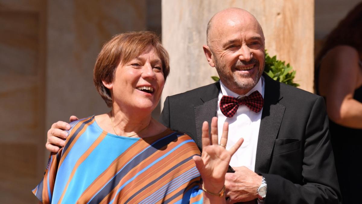 Rosi Mittermaier und ihr Mann Christian Neureuther bei den Bayreuther Festspielen 2019. (Foto)