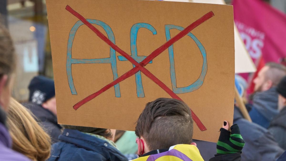 Auch im Mai 2025 finden bundesweit Demonstrationen, Workshops, Events und Lesungen gegen Menschenhass und Rechtsextremismus statt. (Foto)