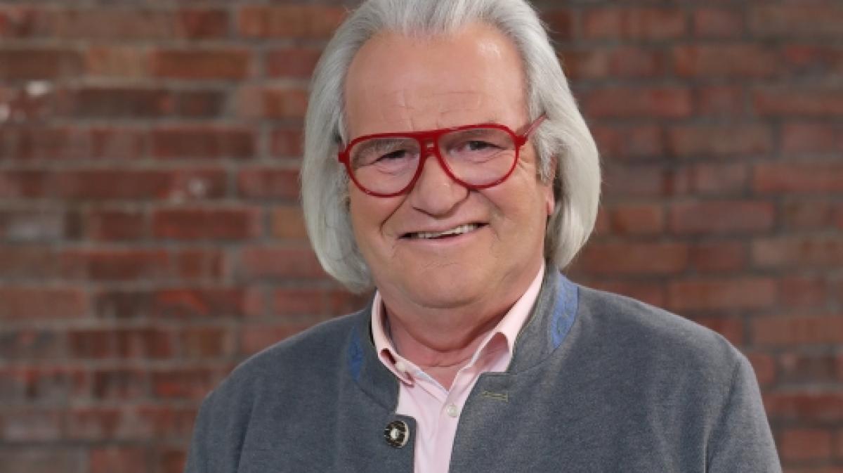 Kunstexperte Albert Maier bewertete bei "Bares f&uuml;r Rares" Kunstst&uuml;cke im ZDF. (Foto)