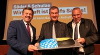 Bayerns Ministerpräsident Markus Söder (CSU) rührte im Wahlkampf-Endspurt für Sachsen-Anhalts Ministerpräsident Sven Schulze (CDU) die Werbetrommel.