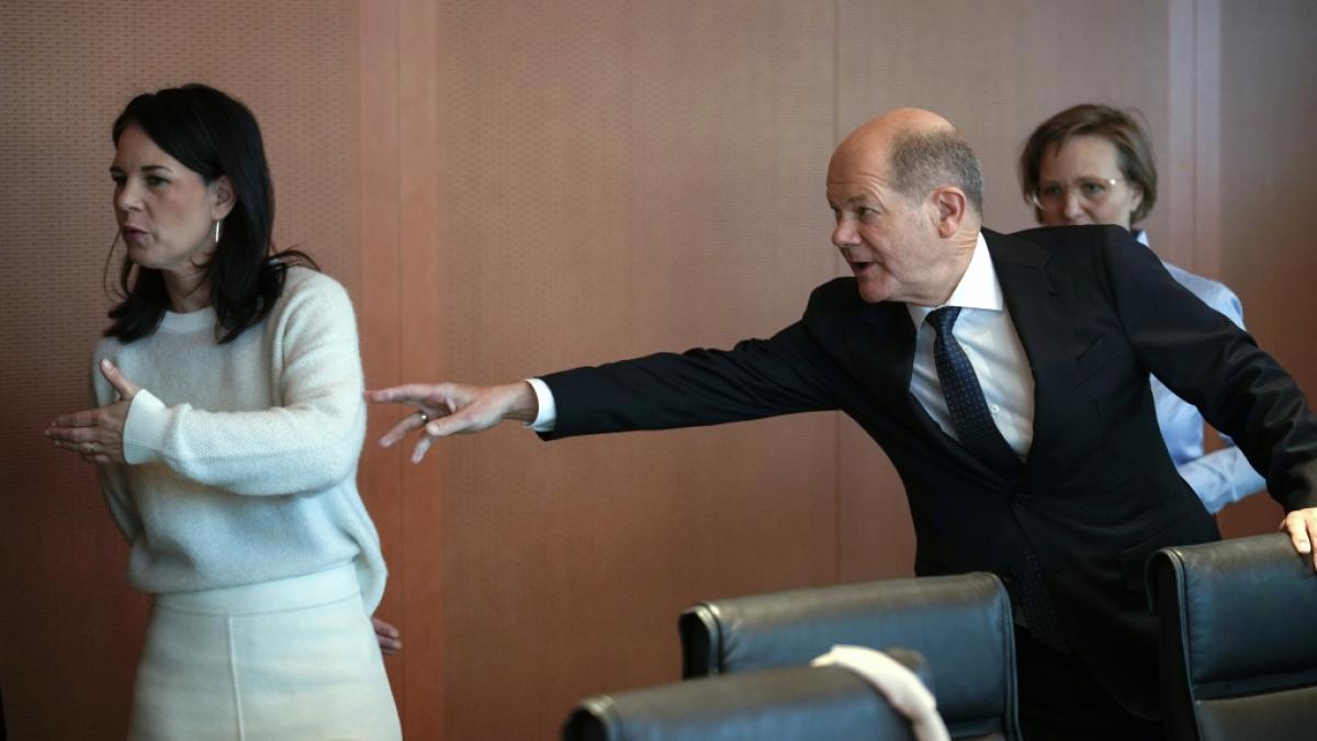 L&auml;sst Annalena Baerbock Olaf Scholz wirklich links liegen? (Foto)