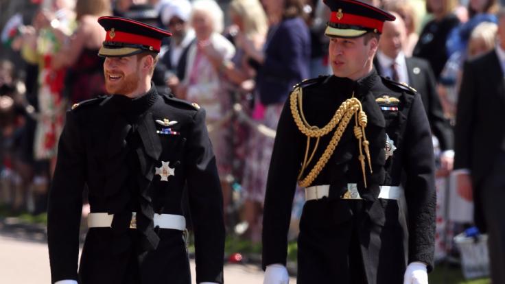Der Anfang vom Ende? So vertraut wie am Hochzeitstag von Prinz Harry soll das Verhältnis zu dessen Bruder Prinz William längst nicht mehr sein.