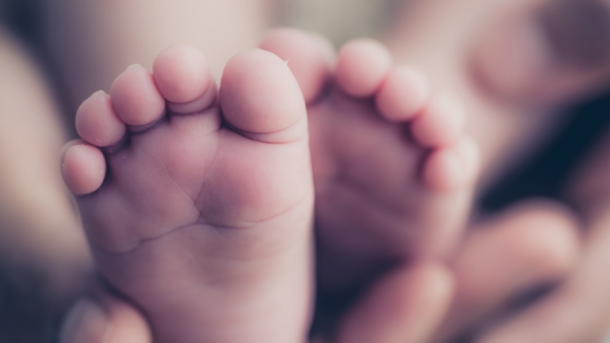 Eine Mutter hat ihr Baby verhungern lassen. (Foto)