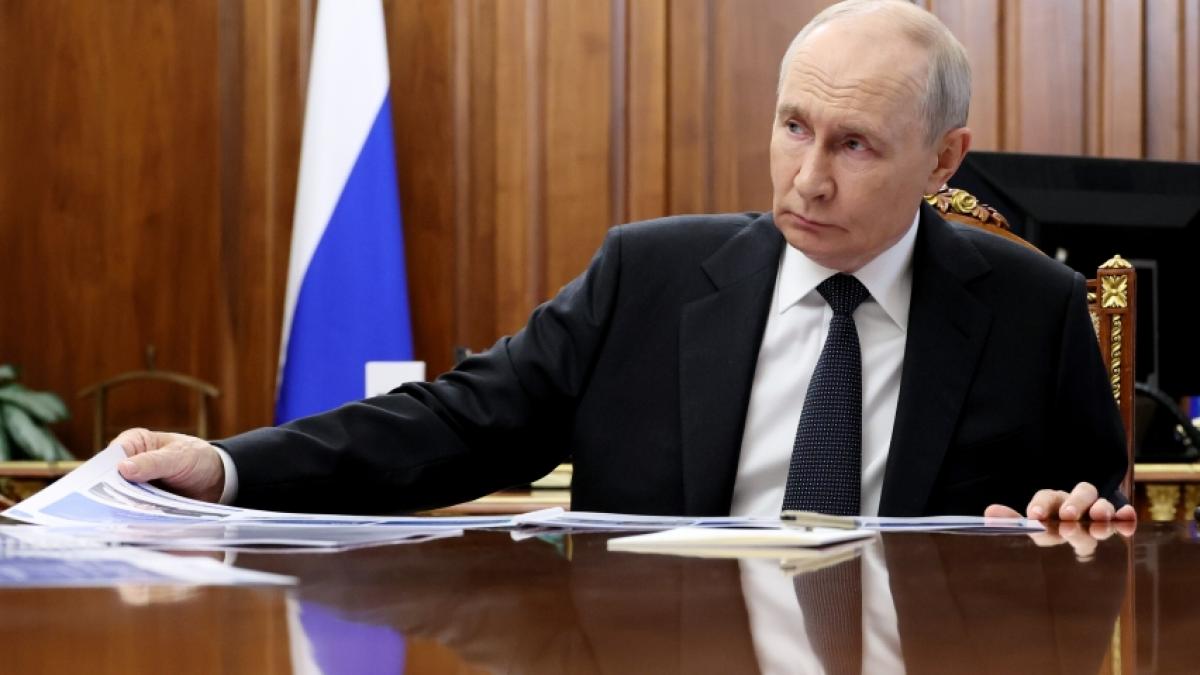 Ex-Nato-Oberbefehlshaber Curtis Scaparrotti warnt Wladimir Putin (Foto) vor einem Angriff. (Foto)