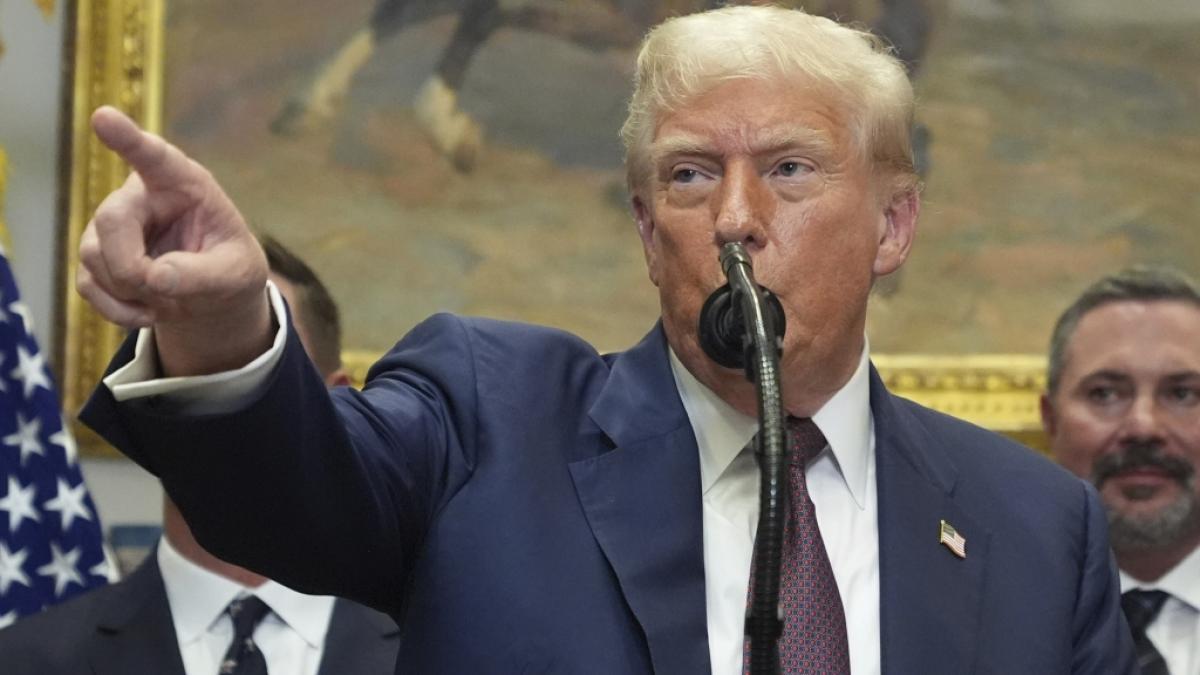 Donald Trump tobt vor Wut: Da dem US-Pr&auml;sidenten die frisch vorgelegten US-Arbeitsmarktzahlen nicht in den Kram passen, sollen jetzt K&ouml;pfe rollen. (Foto)