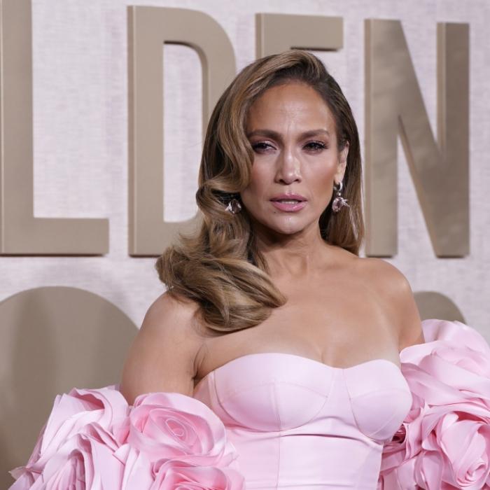 Wie Leni und Heidi Klum! J.Lo heizt Fans in Dessous ein