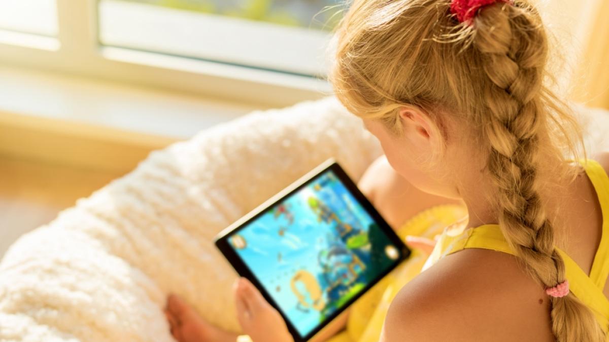 Viele Spiele-Apps f&uuml;r Kinder sind "inakzeptabel" laut einem Test Stiftung Warentest. (Symbolbild) (Foto)