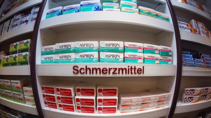 Stiftung Warentest hat frei verkäufliche Schmerzmittel unter die Lupe genommen.
