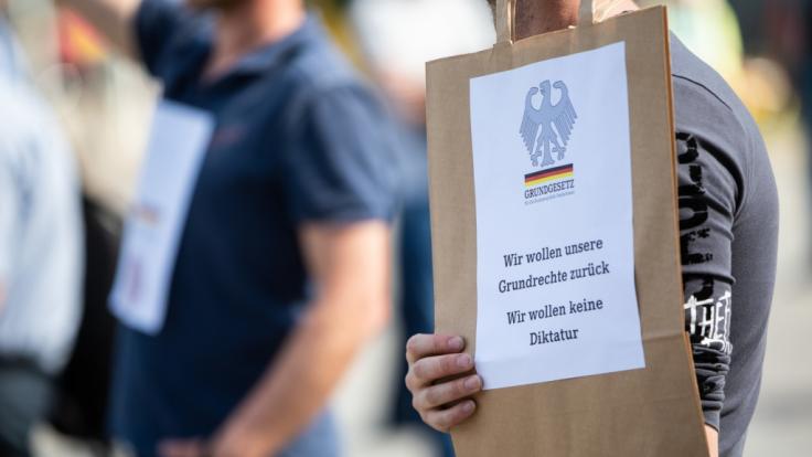 Deutschlandweit gingen Menschen auf die Straße.