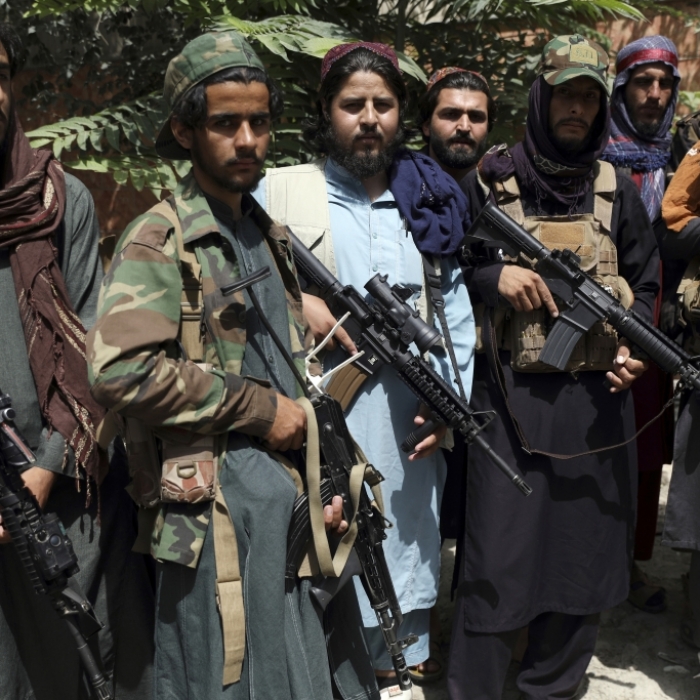 Taliban richten schwangere Polizistin hin