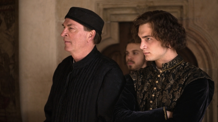 Richard (Samuel Schneider, rechts) und sein Ziehvater Jakob Fugger (Herbert Knaup) in