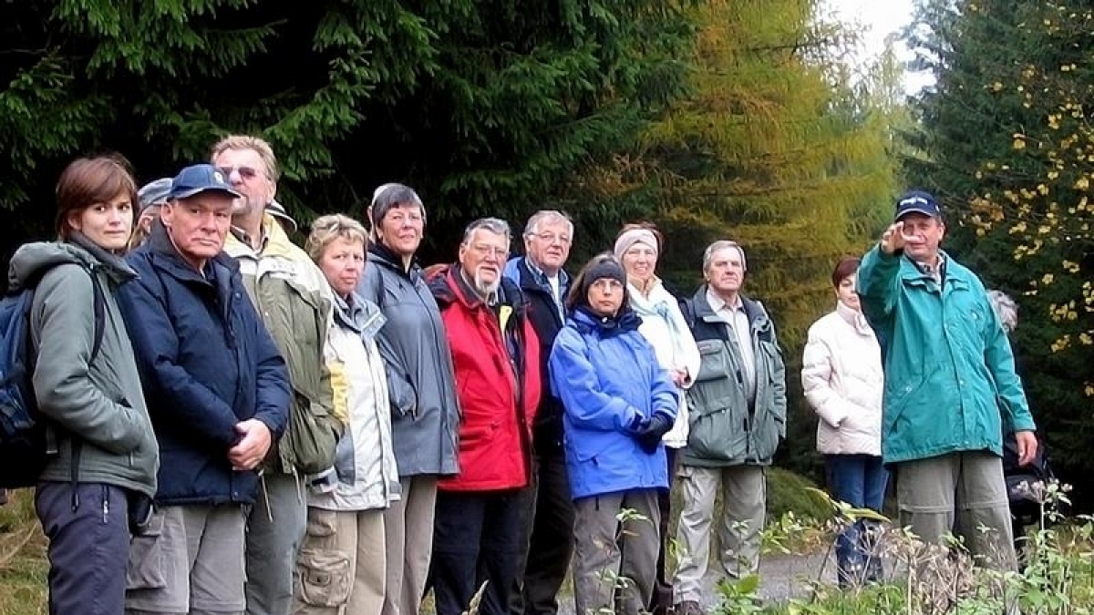 Mit Naturkenntnissen und trainierten Beinen verdienen Wanderf&uuml;hrer ihr Geld. (Foto)