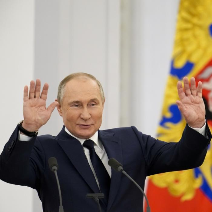 Putins Tochter offenbar bei Telegram entdeckt! SO verteidigt sie ihren Vater