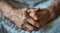 Die Seniorin wurde in ihrem eigenen Haus überfallen und vergewaltigt.