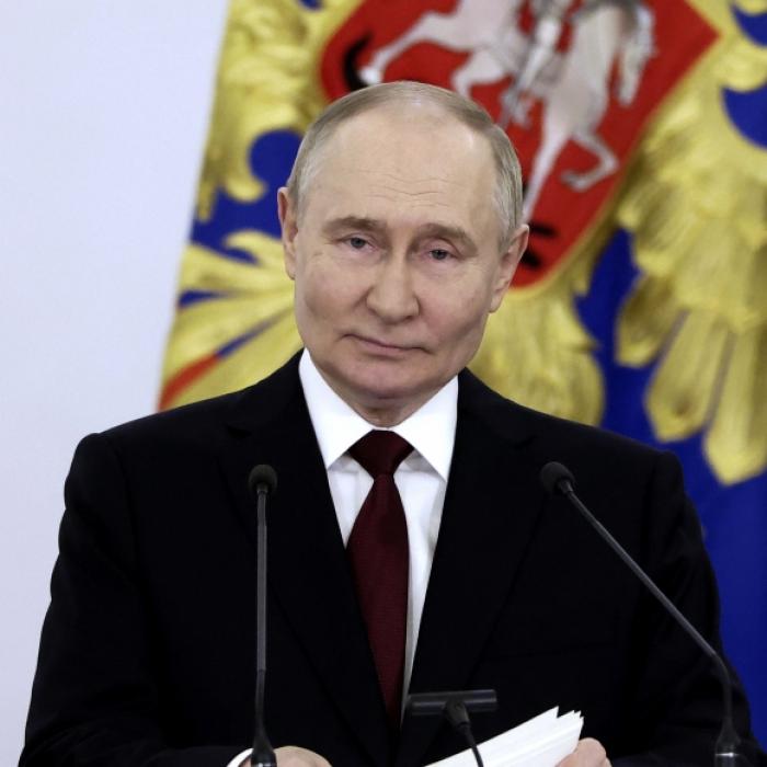 Geheimes Waffengeschäft: Putins treuer Verbündeter will plötzlich zur Nato