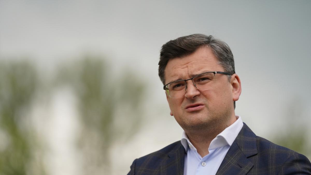 Der ukrainische Au&szlig;enminister wendet sich mit einem Appell an die Deutschen. (Foto)