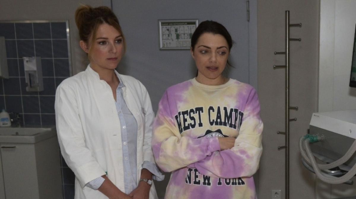 Wird Emily (Anne Menden, rechts) Saschas Schicksal besiegeln? (Foto)
