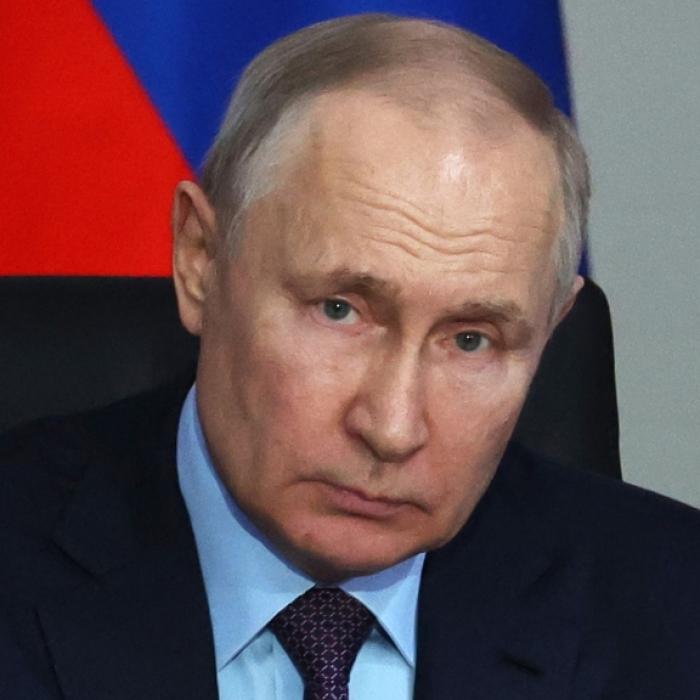Panzer-Explosion! Putin-Panzer nur noch Staub und Asche